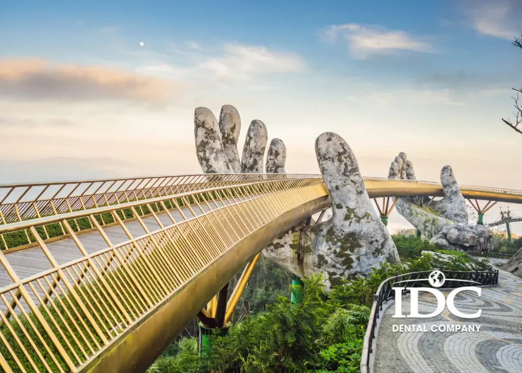 Ba Na Hills Golden Bridge