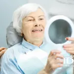 Trồng răng cho người già có nên chọn implant không?